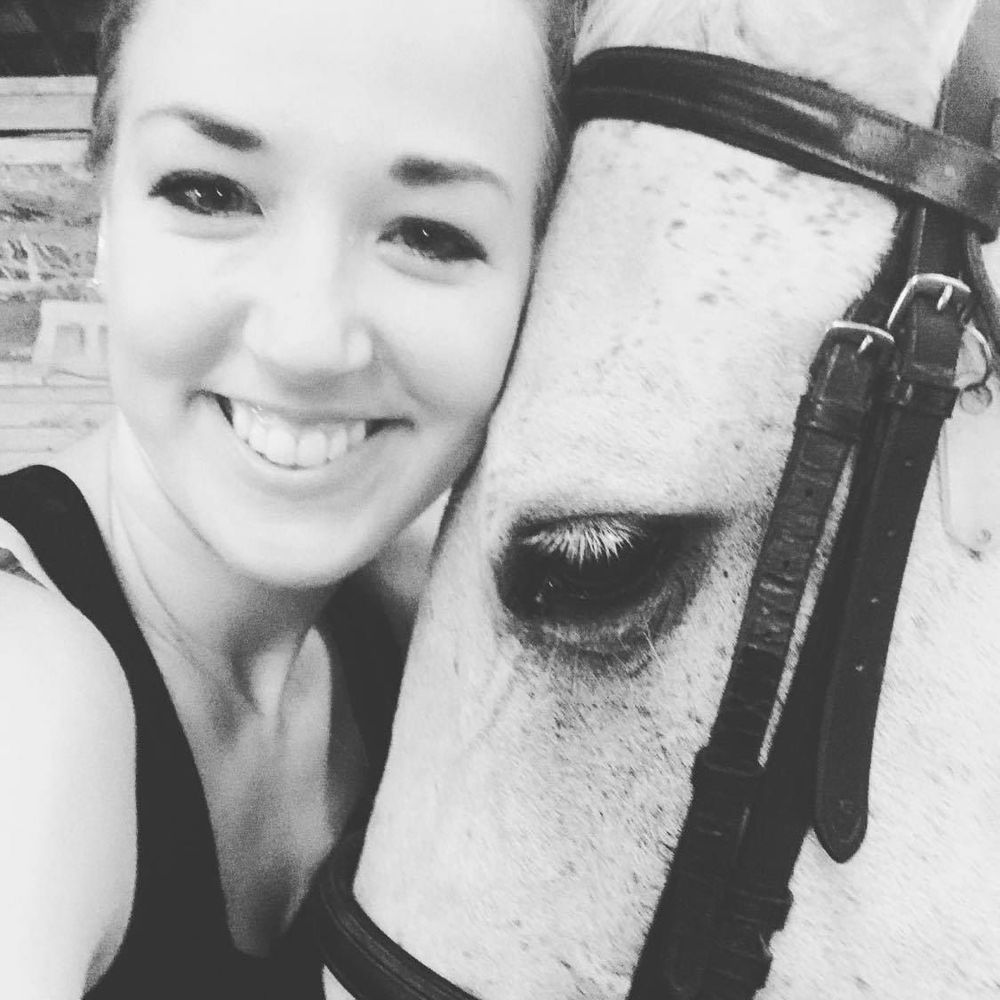 Meet your Posher, Nicole